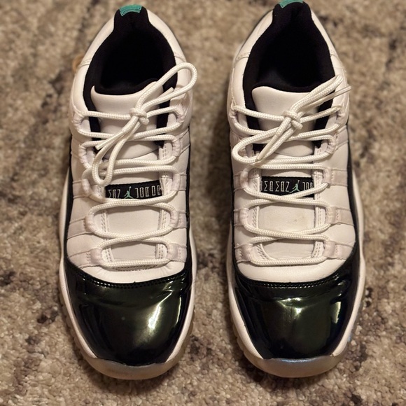 Air Jordan 11 Retro Low Sneakers - Picture 3 of 5